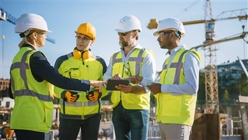 Capacetes para trabalhadores da construção civil e lesões cerebrais traumátic...